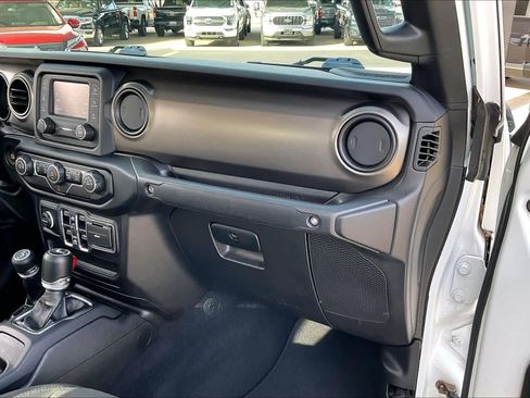 Used 2020 Jeep Gladiator Sport w/ Quick Order Package 24S image 18