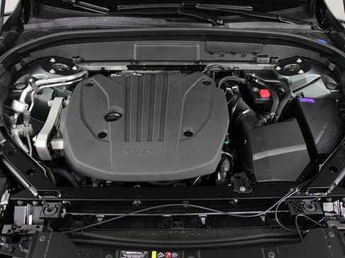 New 2026 Volvo XC60 B5 Plus w/ Climate Package PRO image 12