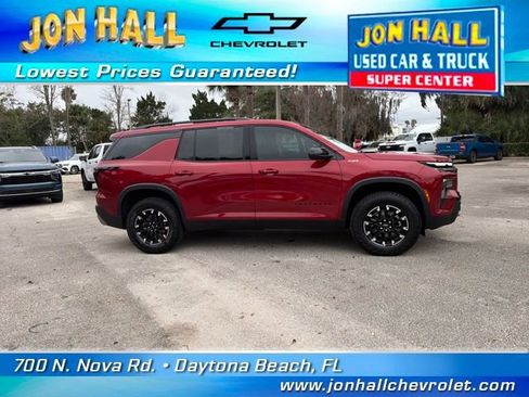 Used 2025 Chevrolet Traverse Z71 w/ Enhanced Driving Package image 15