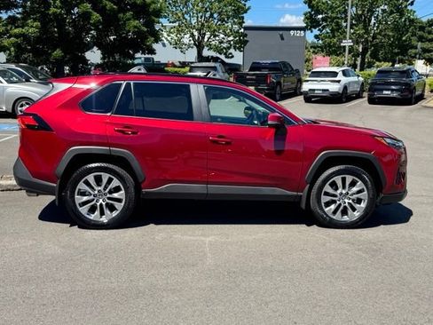 Used 2025 Toyota RAV4 XLE Premium w/ Weather Package AWD/4WD image 8