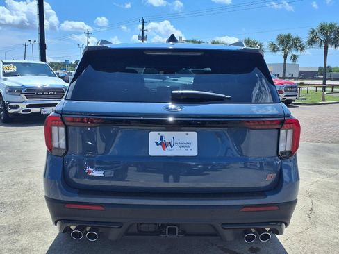 Used 2026 Ford Explorer ST RWD image 6