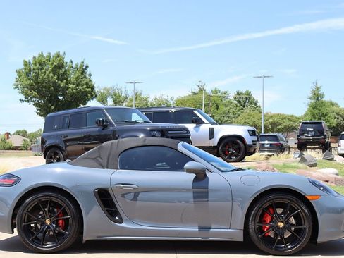 Used 2017 Porsche 718 Boxster S image 7