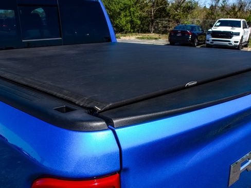 Used 2025 RAM 1500 Big Horn AWD/4WD image 40