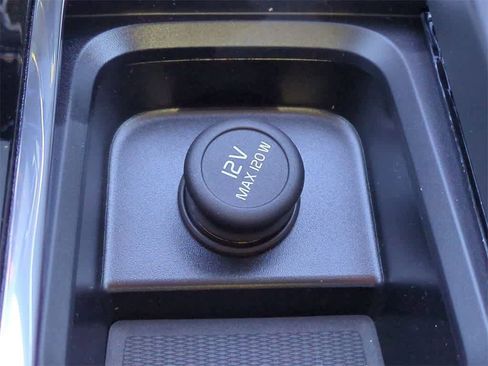 New 2026 Volvo XC60 B5 Plus w/ Protection Package Premier image 31