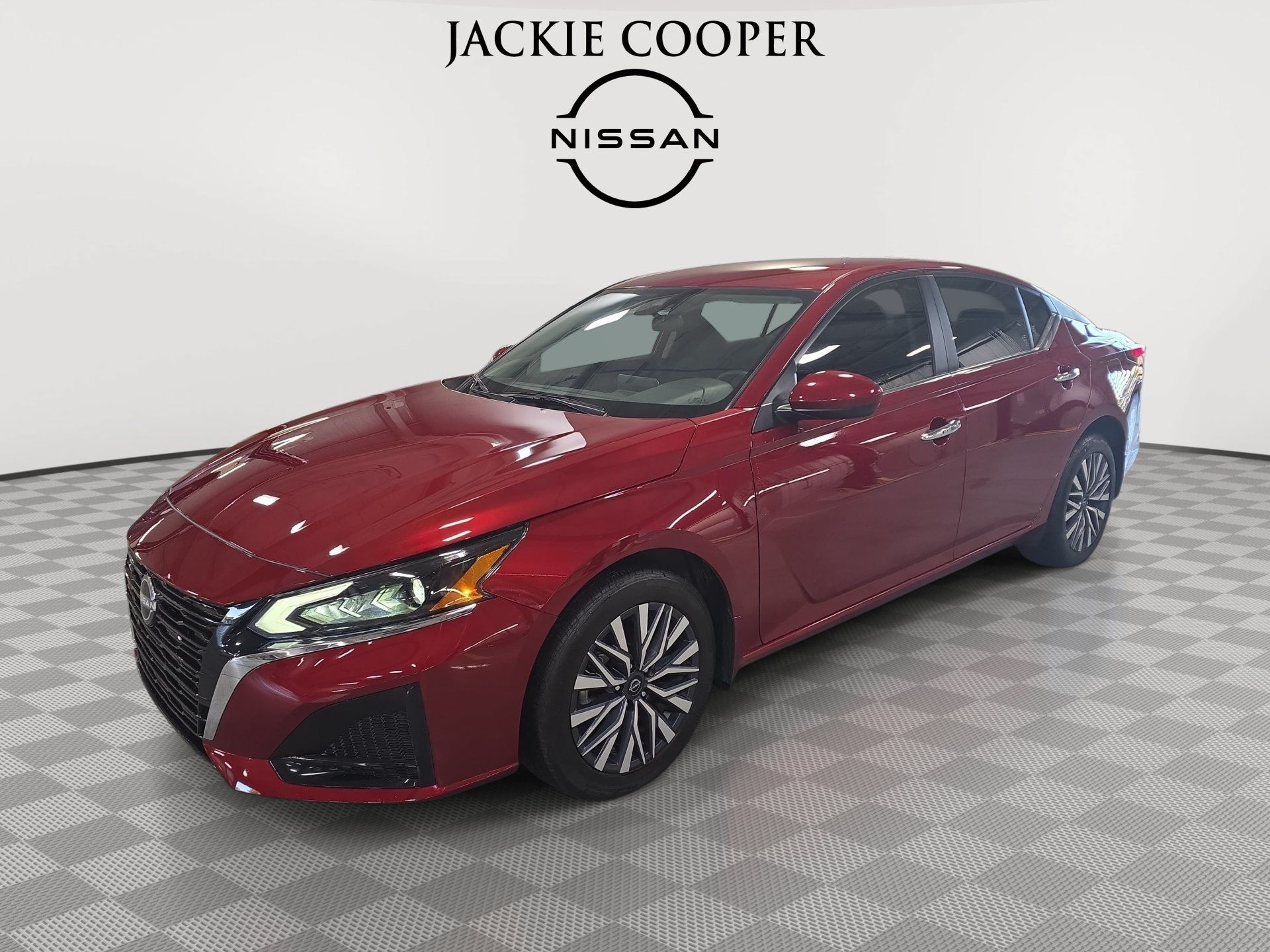 Used 2023 Nissan Altima 2.5 SV AWD/4WD image 1