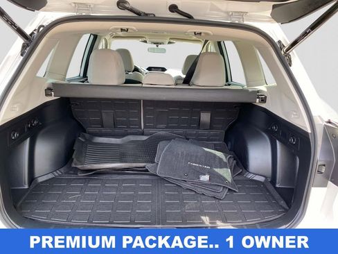 Certified 2024 Subaru Forester Premium AWD/4WD image 6