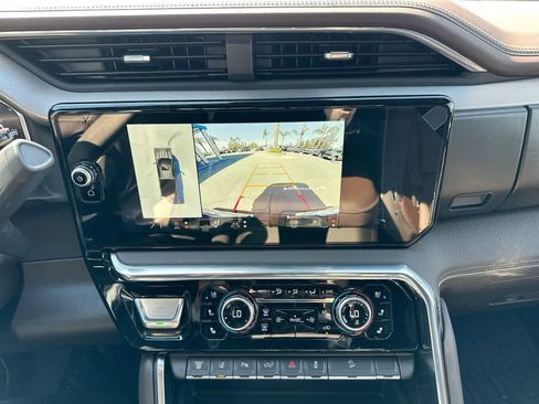 New 2025 GMC Sierra 2500 Denali image 15