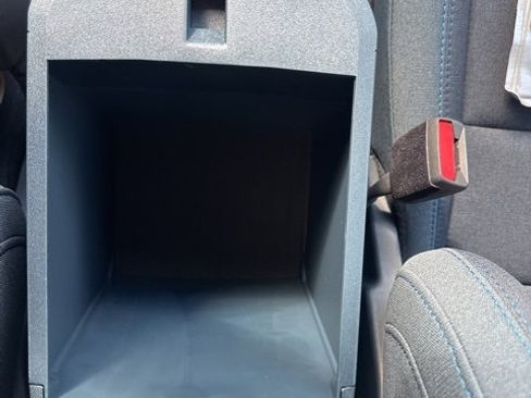 New 2025 Ford Maverick XLT w/ XLT Luxury Package image 36