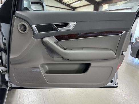 Used 2005 Audi A6 3.2 image 16