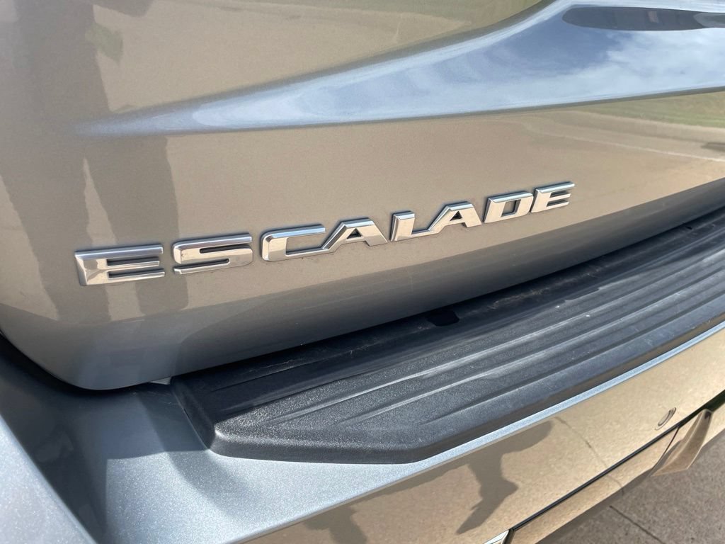 Certified 2025 Cadillac Escalade Premium Luxury w/ Touring Package AWD/4WD image 22
