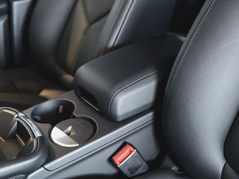 New 2026 Porsche Macan image 26