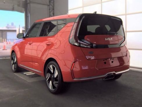 Certified 2024 Kia Soul GT-Line FWD image 5