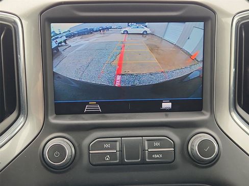 Used 2022 Chevrolet Silverado 1500 LT Trail Boss AWD/4WD image 14