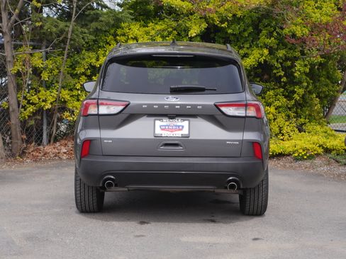 Certified 2022 Ford Escape SE w/ SE Sport Appearance Package image 22