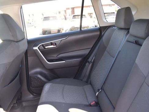 Used 2022 Toyota RAV4 XLE AWD/4WD image 26