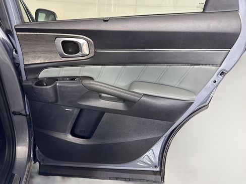 Used 2024 Kia Sorento SX Prestige w/ Sage Leather Package image 28