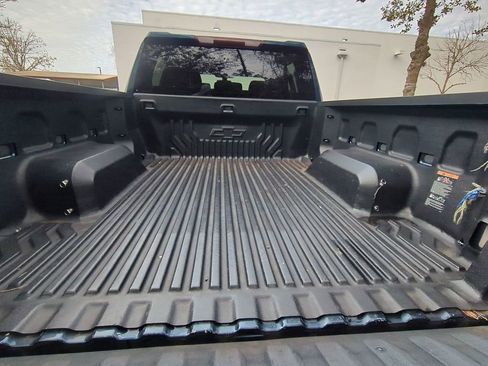 Used 2020 Chevrolet Silverado 1500 LT Trail Boss image 12