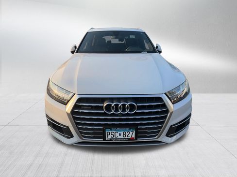 Used 2019 Audi Q7 3.0T Premium Plus w/ Premium Plus Package AWD/4WD image 2
