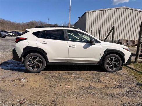 Used 2024 Subaru Crosstrek 2.0i Premium image 17