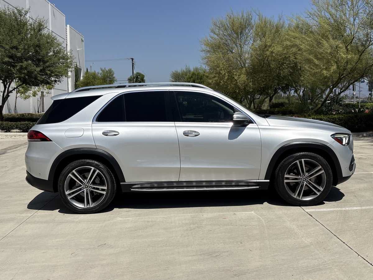 Used 2020 Mercedes-Benz GLE 350 4MATIC image 2