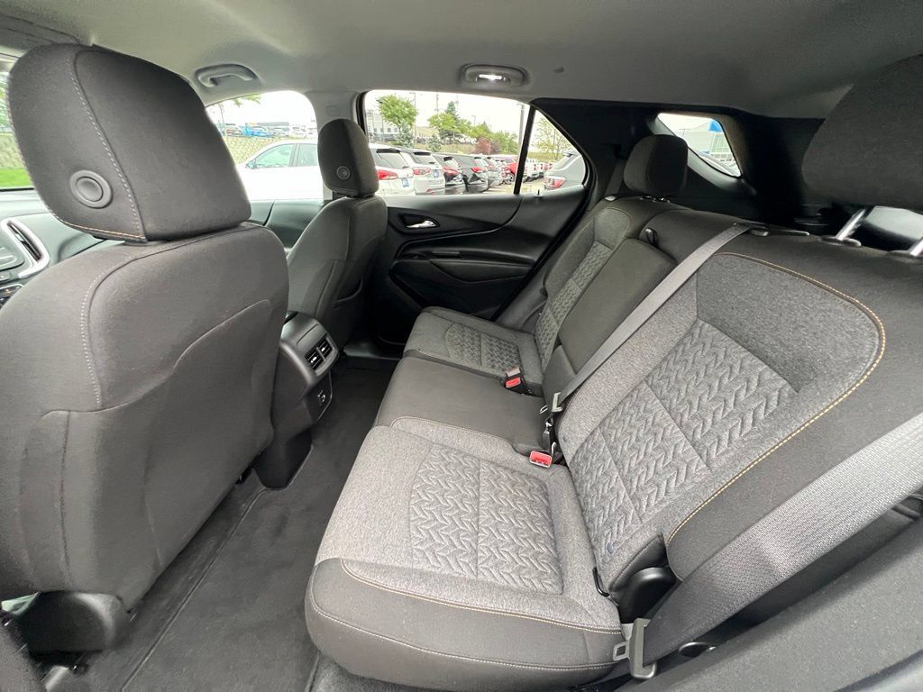 Used 2024 Chevrolet Equinox LT AWD/4WD image 21