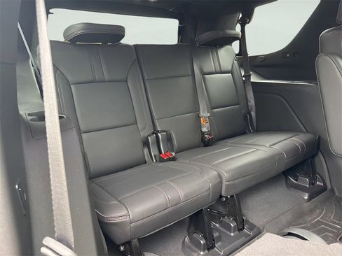 Used 2022 Chevrolet Tahoe RST image 12