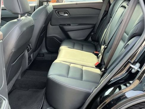 Used 2022 Nissan Rogue SL w/ SL Premium Package FWD image 16