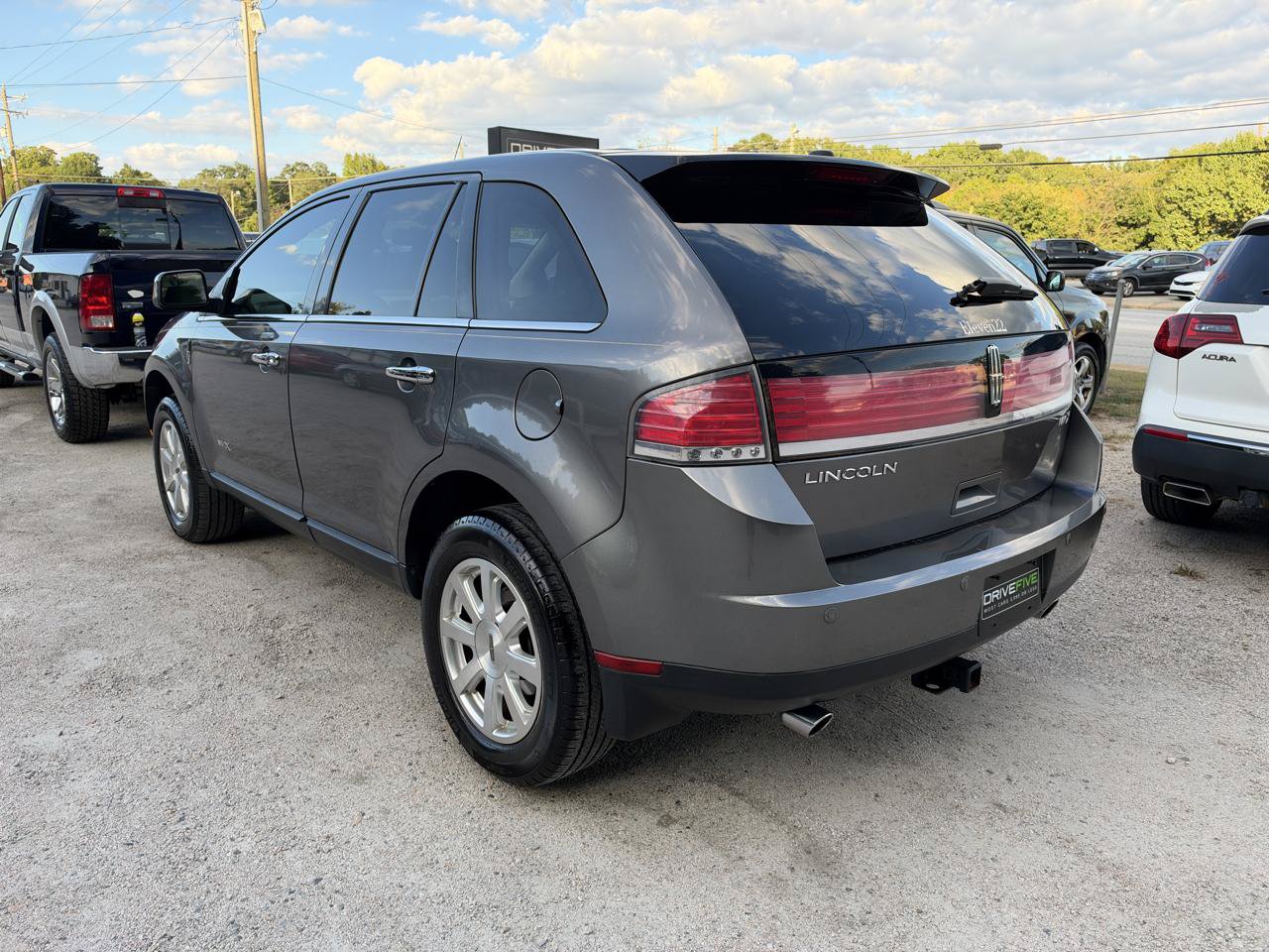 Used 2010 Lincoln MKX 2WD image 3