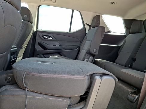 Used 2018 Chevrolet Traverse LT image 20