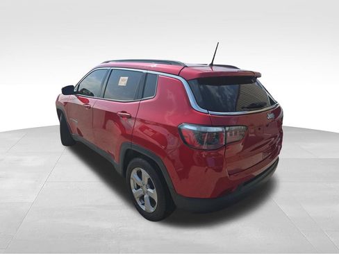 Used 2017 Jeep Compass Latitude FWD image 8