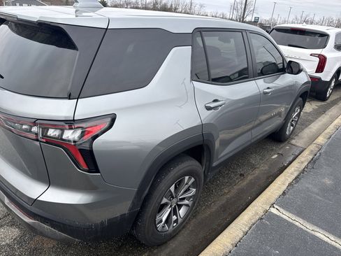 Certified 2025 Chevrolet Equinox LT image 10