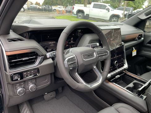 New 2026 GMC Yukon Denali w/ Sun & Power Step Package image 45