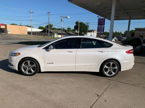 Used 2013 Ford Fusion SE FWD image 5