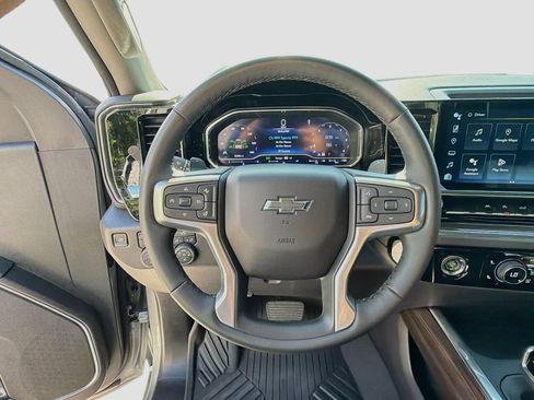 Used 2024 Chevrolet Silverado 1500 LT Trail Boss AWD/4WD image 35