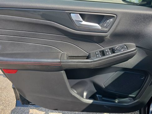 Used 2025 Ford Escape ST-Line FWD image 20