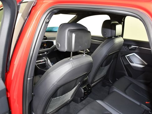 Used 2025 Audi Q3 2.0T Premium AWD/4WD image 48
