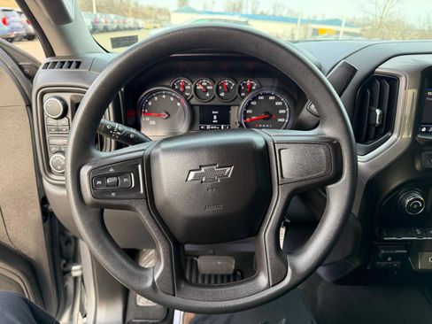 Used 2020 Chevrolet Silverado 1500 Custom Trail Boss w/ Custom Convenience Package image 17