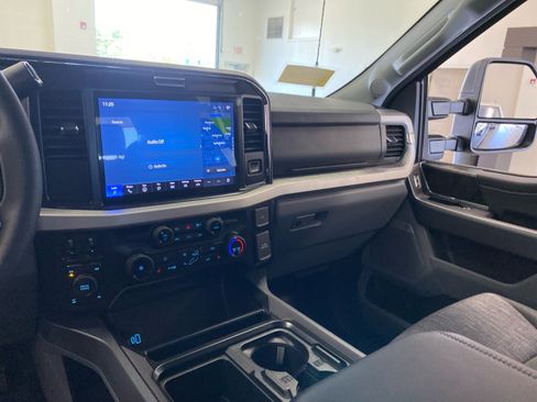 New 2026 Ford F350 XLT w/ XLT Premium Package AWD/4WD image 12