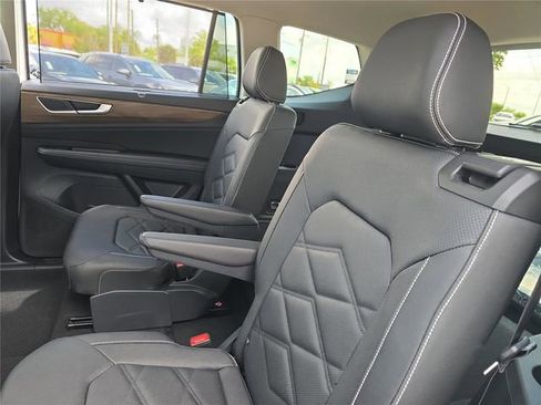 New 2026 Volkswagen Atlas SE FWD image 12