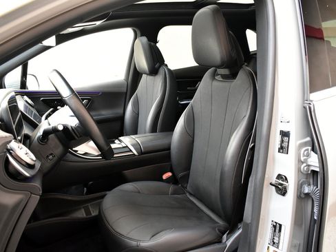 Used 2023 Mercedes-Benz EQE 350+ 4MATIC SUV w/ Exclusive Trim Package image 13