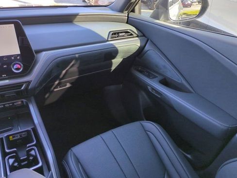 New 2026 Lexus TX 500h AWD image 16