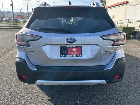 Used 2023 Subaru Outback Touring image 6
