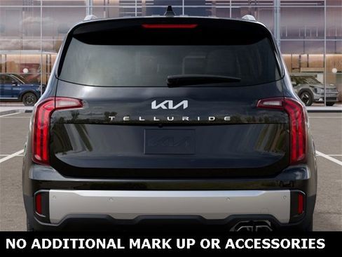 New 2025 Kia Telluride S image 13