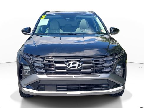 Used 2025 Hyundai Tucson SEL FWD image 2