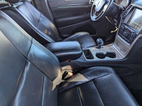 Used 2015 Jeep Grand Cherokee Limited w/ Luxury Group II image 11