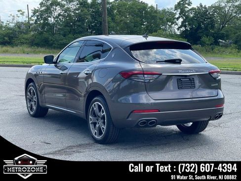 Used 2022 Maserati Levante GT image 5