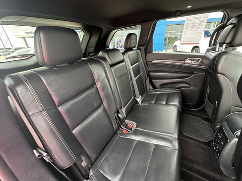 Used 2017 Jeep Grand Cherokee Limited AWD/4WD image 30