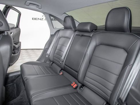 Used 2024 Volkswagen Jetta SE FWD image 45