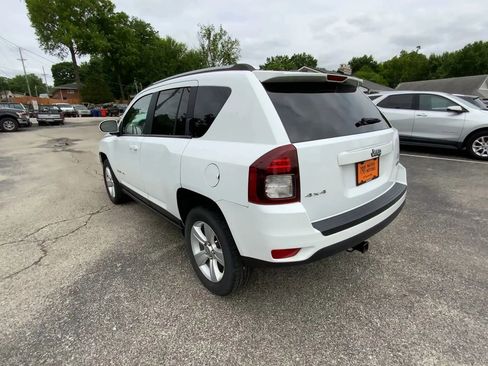 Used 2017 Jeep Compass Latitude AWD/4WD image 6