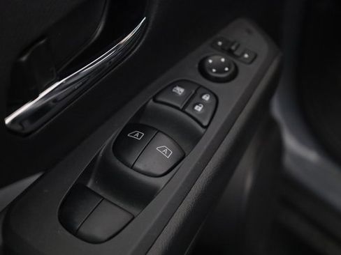 Used 2024 Nissan Kicks SR w/ SR Premium Package image 14